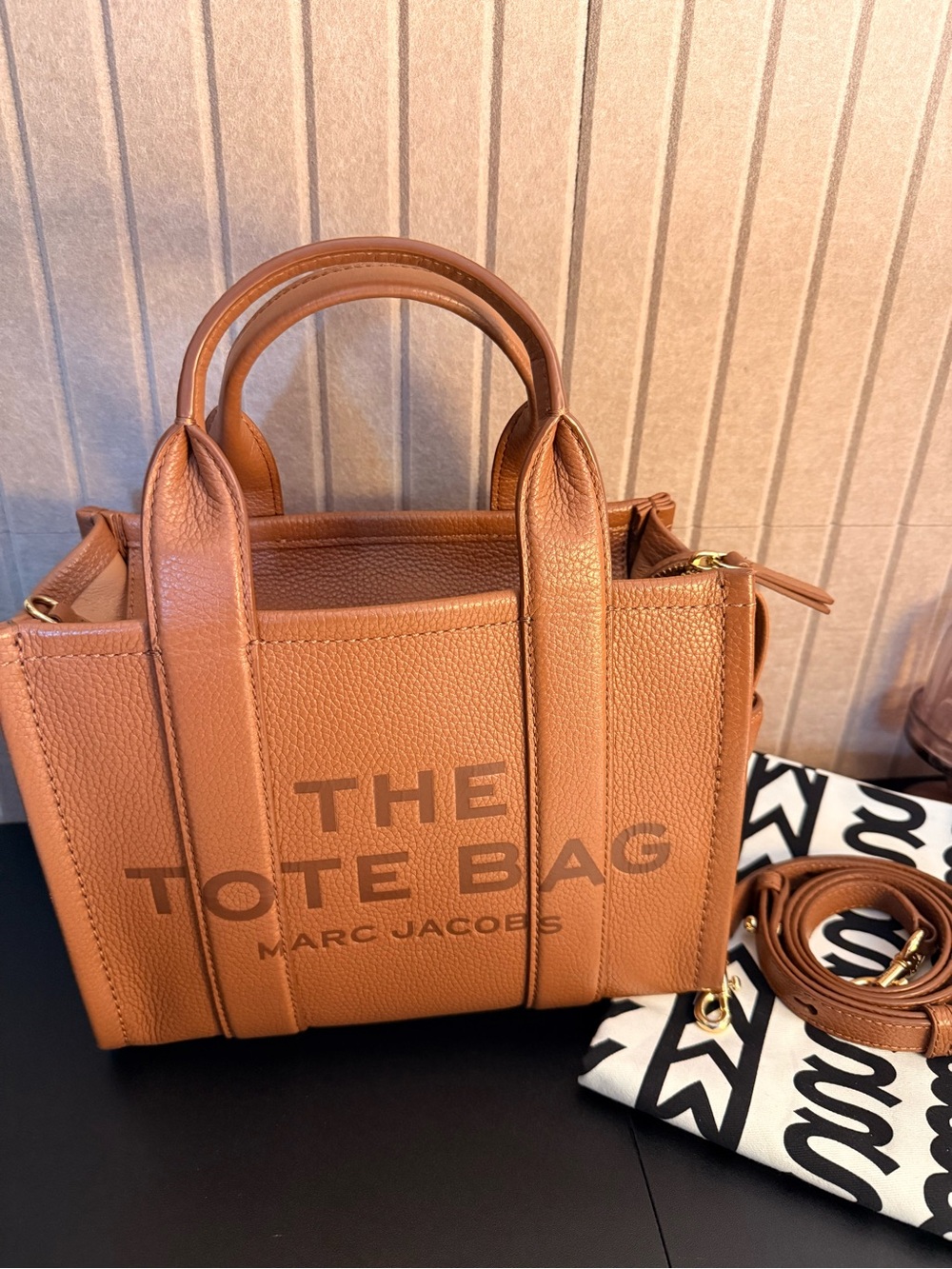 Marc Jacobs The Tote Bag (Small) - Argon